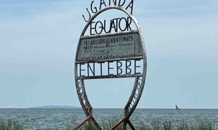 Uganda Equator Entebbe
